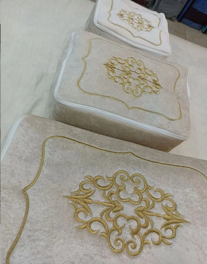 madam gold Çeyizlik Kadife Gold Işlemeli 3’lü Kapicino Renk Nişan Gelin Damat Düğün Bohça Hurç Seti