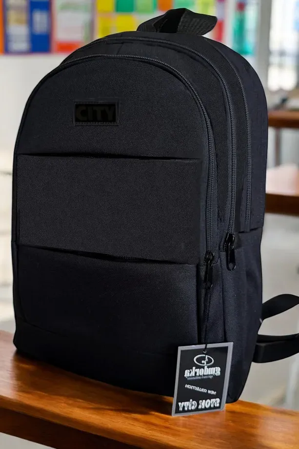 lisanslı çok gözlü sağlam okul çantası geniş hacimli sırt çantası 45 cm 22 cm 30 cm ebatlarında 670s