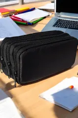 lisanslı üç bölmeli geniş hacimli sade siyah kalemlik makyaj çantası 20cm 9 cm 9 cmebatlarında